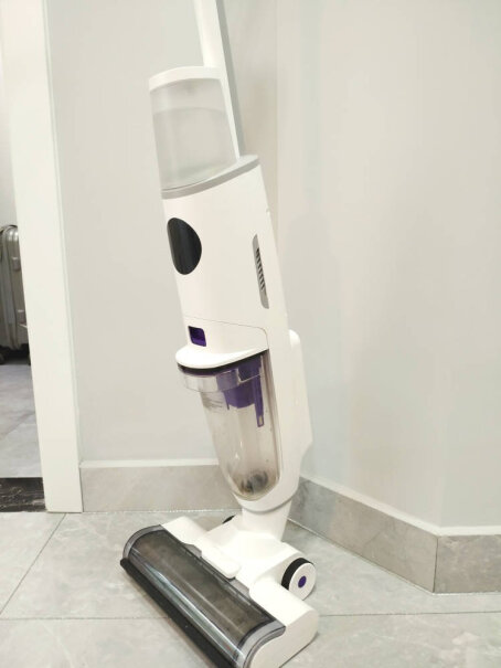 追光无线智能洗地机吸拖洗一体家用吸尘器高速清洁机消杀除菌往后推会有留水痕吗？