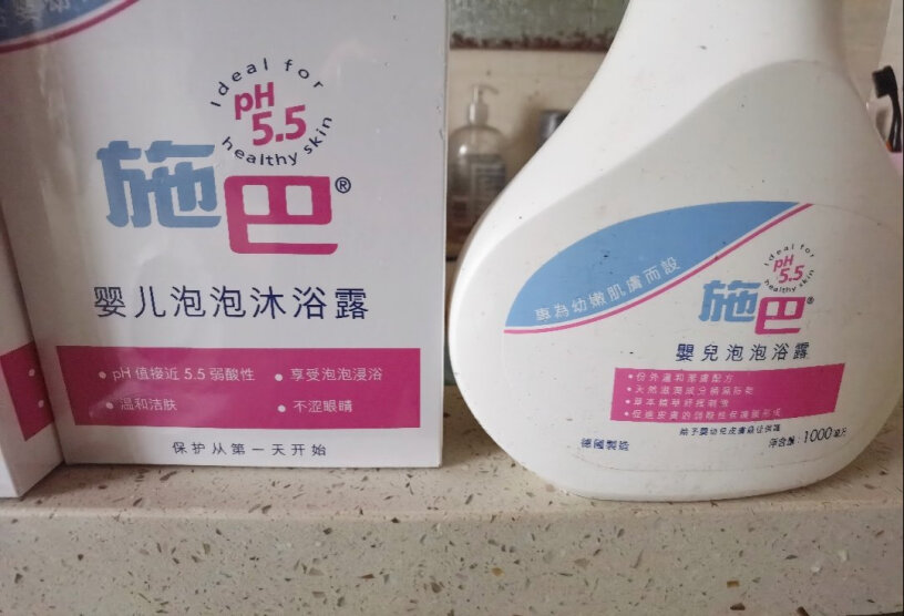 施巴Sebamed婴儿泡泡沐浴露200ml沐浴液不是原装进口的吧，为什么有中文？