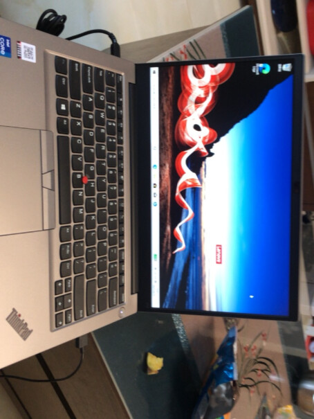 联想ThinkPadE14请问是屏幕是高色域吗？