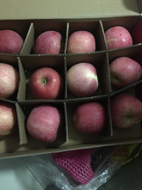 烟台红富士苹果12个礼盒净重2.6kg起苹果甜脆吗？