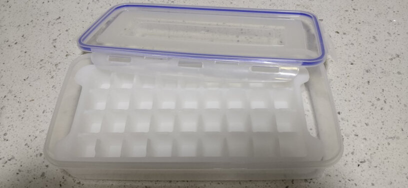 冰箱配件多奈屋冰块盒子自制冰块制冰盒模型带盖密封不窜味冰块模具质量真的好吗,究竟合不合格？
