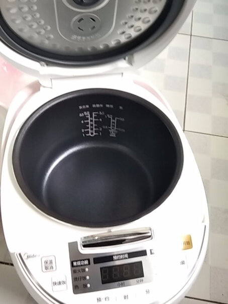 美的智能电饭煲家用微压闷香煮米饭要多久？