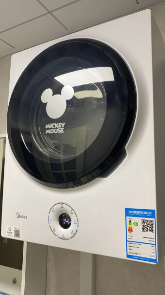 美的壁挂洗衣机迷你滚筒洗衣机全自动3kg有出现En故障码的吗？