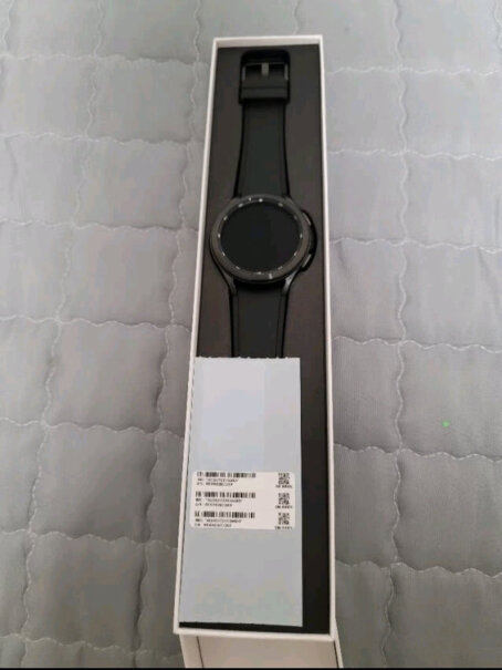 三星Galaxy Watch4 Classic 46mm问下大家港版n10＋怎么连上这款表，谢谢了！
