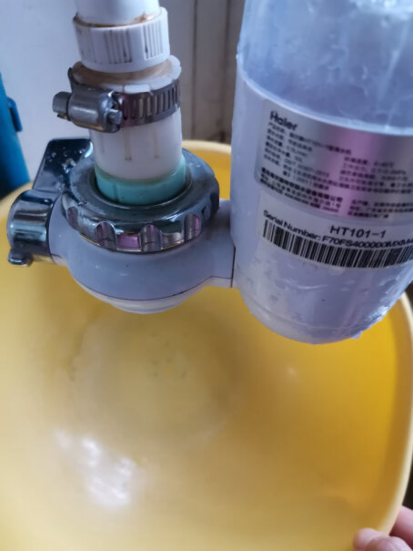 海尔HT101-1水龙头净水器台式净水机家用厨房过滤器自来水滤芯黄了，不出水，怎么清洗滤芯？