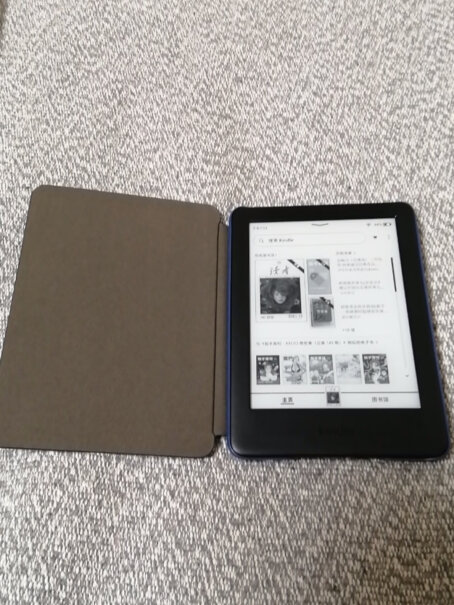 Kindle电纸书青春版8G阅读器里面 有词典吗 如果没有 可以在外界安装吗？