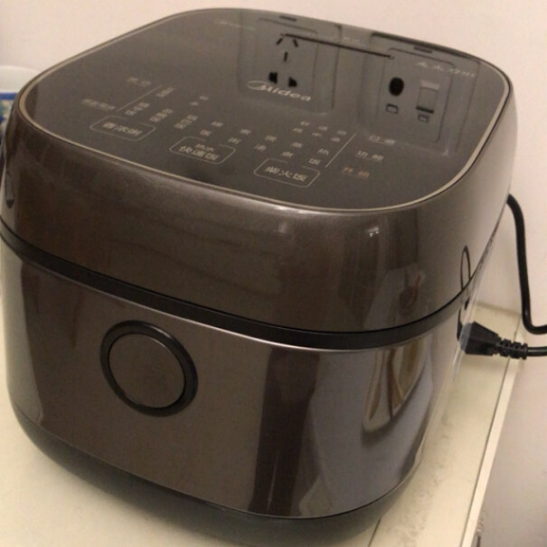 美的电饭煲家用智能触控电饭锅IH电磁加热你好！3升5个人够吃吗？
