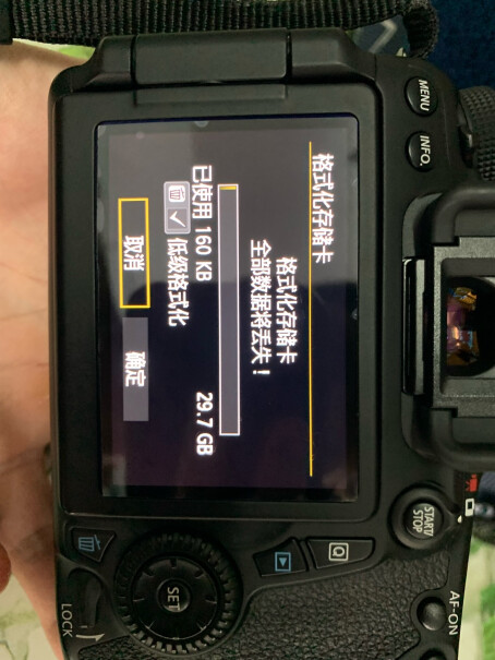 闪迪32GBSD存储卡华为nova5pro能用吗？