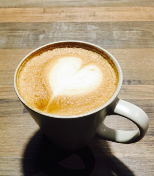 东菱意式自动咖啡机家用商用专业你们做的咖啡味道淡么？同样的咖啡手冲的比咖啡机的浓点，我这个咖啡机做了好多次，特别淡，有什么办法嘛？