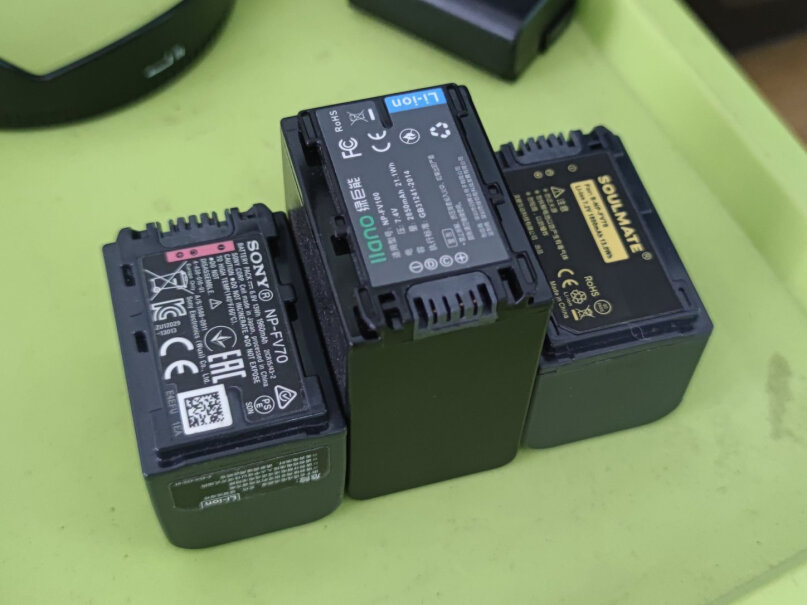 绿巨能电池充套装FW50索尼a6300能用吗？