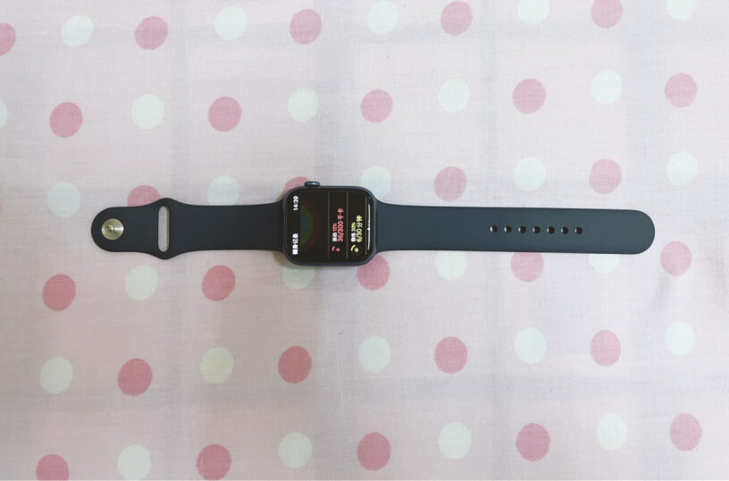Apple Watch 7 GPS款智能手表午夜色和黑色有什么区别？