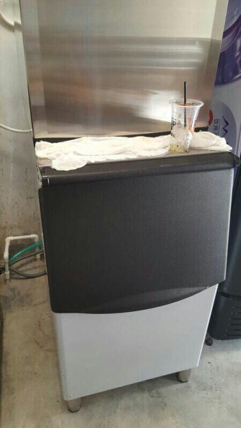 制冰机香霸商用制冰机200KG公斤商用大型大产量方块制冰机怎么样？入手使用1个月感受揭露？