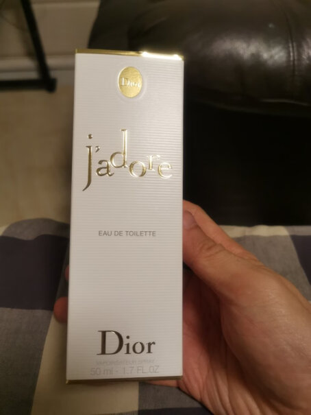 迪奥Dior花漾淡香氛搞不懂Blooming Bouquet和EDT两个版本什么区别，请指教？