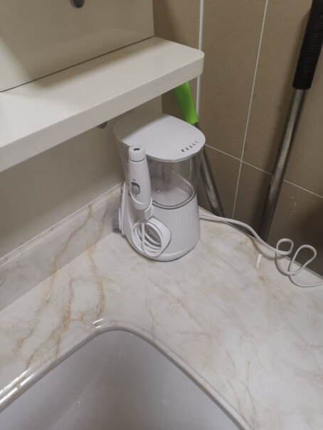 洁碧冲牙器水箱装满水，可以用多久？