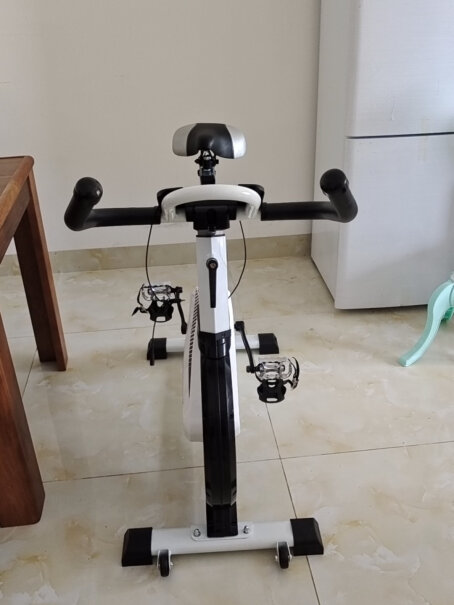 汗马家用动感单车静音运动减肥器材健身车室内脚踏车app 竞技游戏可以玩吗，感觉怎么样？这是我最关注的？