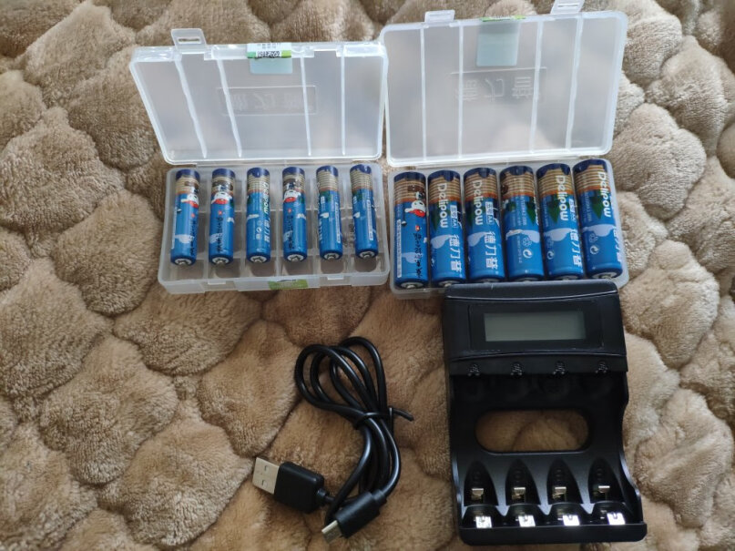 「京东joy」德力普电池组合首次需要充电吗？