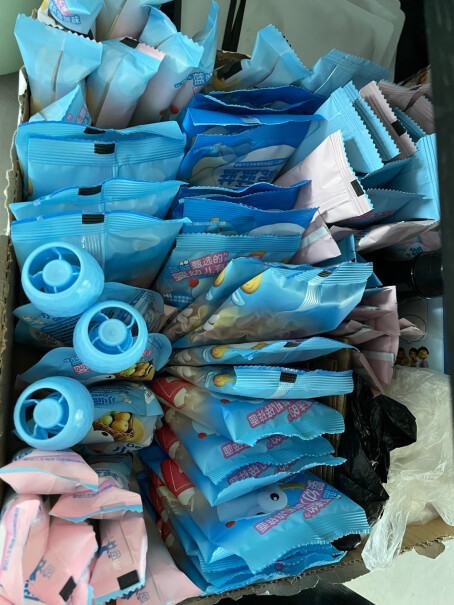 小鹿蓝蓝趣味婴幼儿果泥x6袋一盒有几袋？