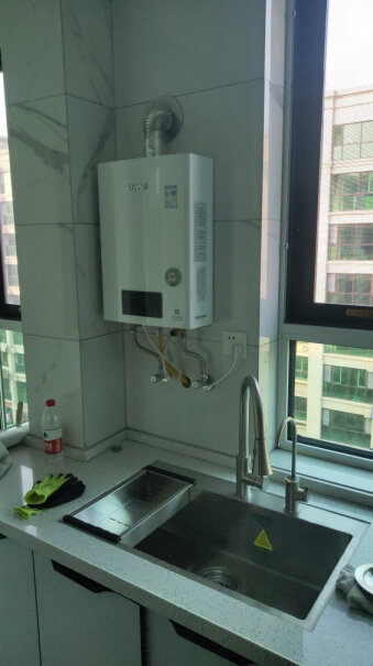 林内13升零干扰恒温开放式厨房可以安装吗？