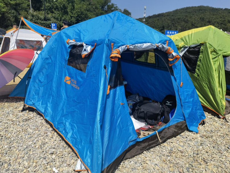 牧高笛家庭用大空间全自动野露营3-4人速开搭建双层帐篷这个帐篷是防雨的吗？遮阳效果了？