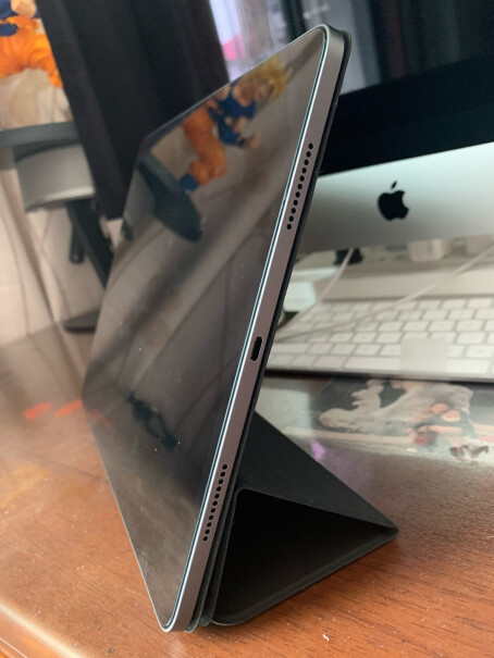 Apple「教育优惠版」iPad Pro 12.9英寸平板电脑 2021年款(256G WLAN版现在12.6还存在绿边现象吗？有的话，卖房怎么处理的，能退换吗？