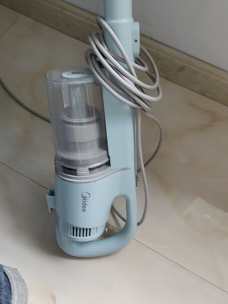 美的吸尘器家用有线手持吸尘器随手大功率大吸力尘杯里滤网可以洗吗？