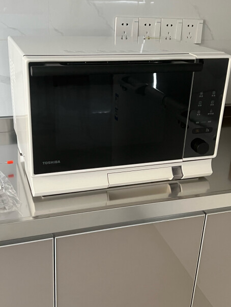 东芝Toshiba智能微波炉微蒸烤一体机家用变频光波炉电烤箱变频的吗？