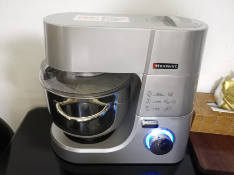 海氏家用全自动多功能厨师机搅拌和面打蛋器HM755银色这款静音吗？