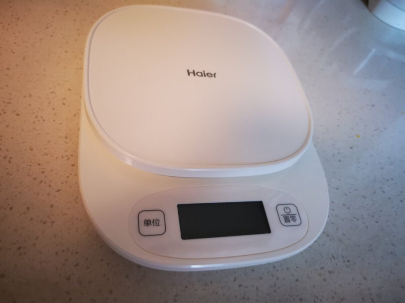 海尔（Haier）厨房秤家用 烘焙小型0.1克高精准电子迷你辅食秤克重称量器高称重美食品称小称器 「请问待机时间长吗？之前买过一个，东西都没加完就自动关机了？
