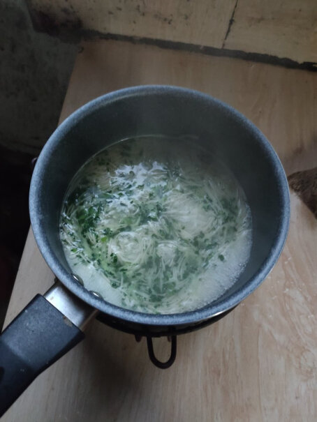 英氏宝宝辅食多乐能系列西兰花香菇味你好，我今天首次给我宝宝煮面条吃，里不是在煮的时候还要加一些佐料在里面，我什么都没放，所以一点味道都没有，宝宝不吃，怎么办。