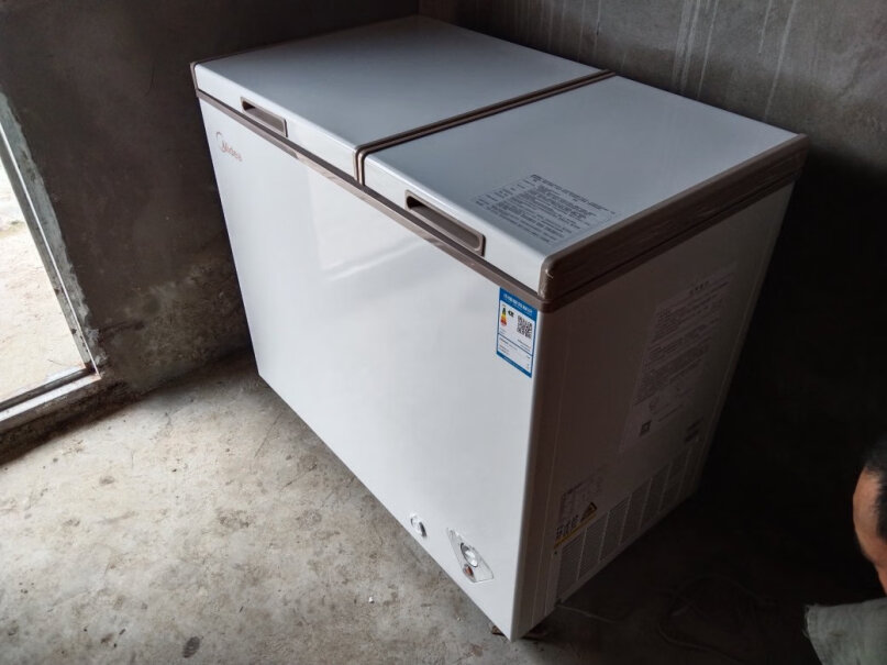 美的Midea202升家用冰柜是冷藏空间大或是冷冻空间大？