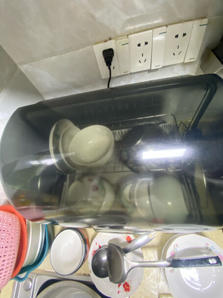 olayks小型家用消毒柜厨房台式小碗柜大家排气孔都有吗？在哪里？