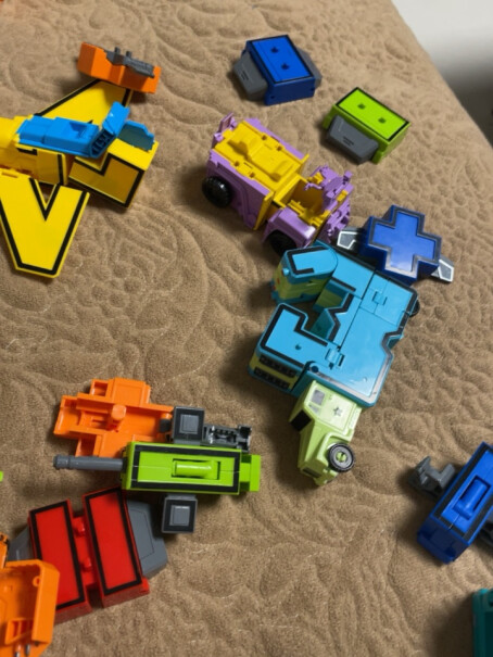 儿童变形玩具糖米儿童卡通动物字母变形玩具抖音同款26个英文字母礼盒套装评测教你怎么选,良心点评配置区别？