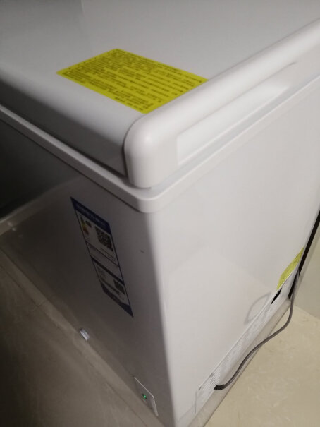 海尔202升家用冷藏冷冻转换冰柜请问你们买到的冰柜盖子紧吗？密封条好用吗？