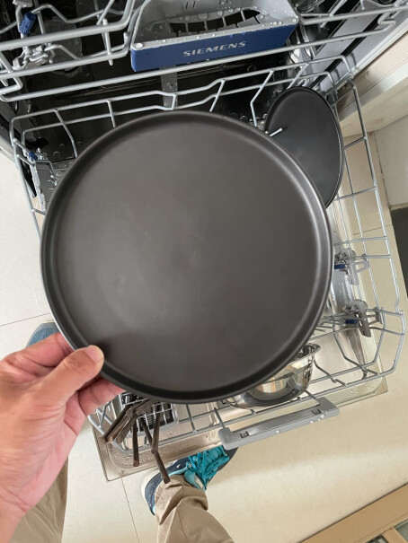 西门子SIEMENS12套大容量亲们，麻烦问一下洗碗机的门完全打开多多宽？怕过道宽度不够啊？