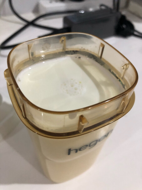 诺优能活力蓝罐幼儿配方奶粉800g这款奶粉容易起泡吗？
