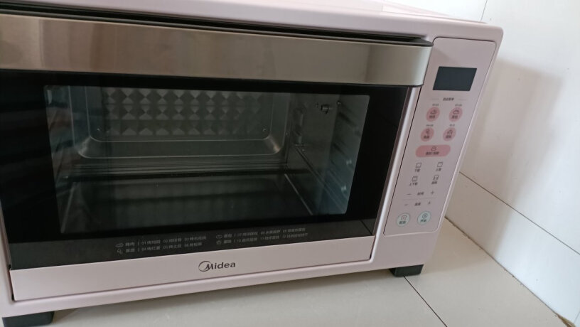 美的多功能烤箱上下四管独立控温上下层温度是分开的吗？