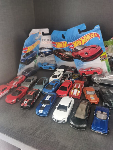 风火轮HOTWHEELS能在轨道上跑吗？