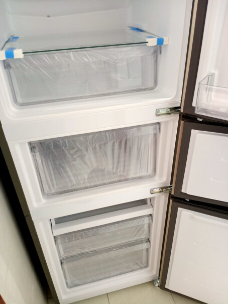 海尔（Haier）冰箱海尔216升直冷冰箱三门三温区多门小型迷你家用租房低音节能不占地中门软冷冻以旧换新BCD-216ST应该怎么样选择,评测质量怎么样！