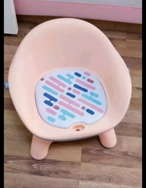 奔麦宝宝餐椅儿童餐桌婴幼儿坐椅子吃饭便携多功能叫叫椅座椅凳声音可以关吗？