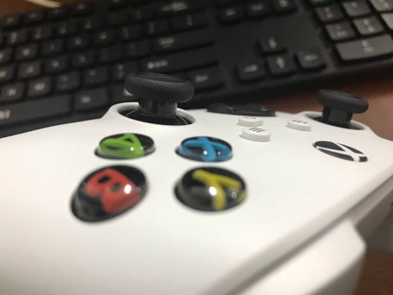 手柄-方向盘微软Xbox无线控制器优缺点测评,买前必看？