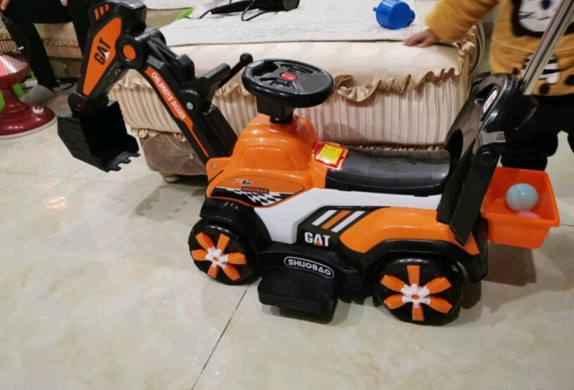 遥控车智想儿童挖掘机可坐可骑人大号挖土机玩具车使用感受,只选对的不选贵的？