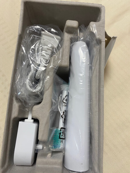 飞利浦PHILIPS电动牙刷电池耐用吗？充满后早晚刷一次，能用几天？