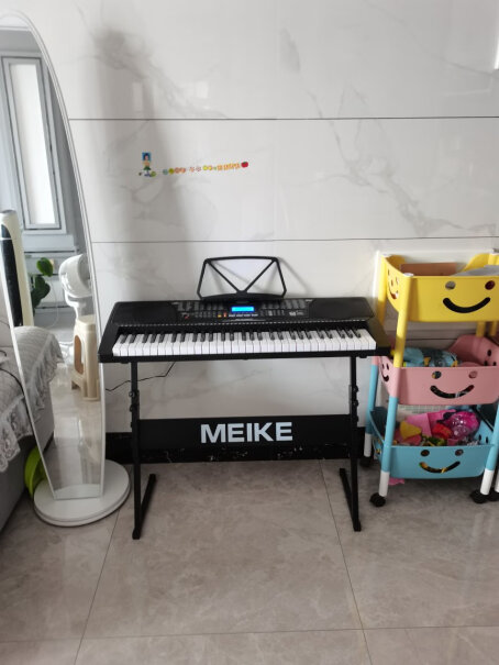 美科MK-97561键钢琴键多功能智能电子琴儿童初学乐器琴键上面的像手机键盘数学怎么是倒的数学？