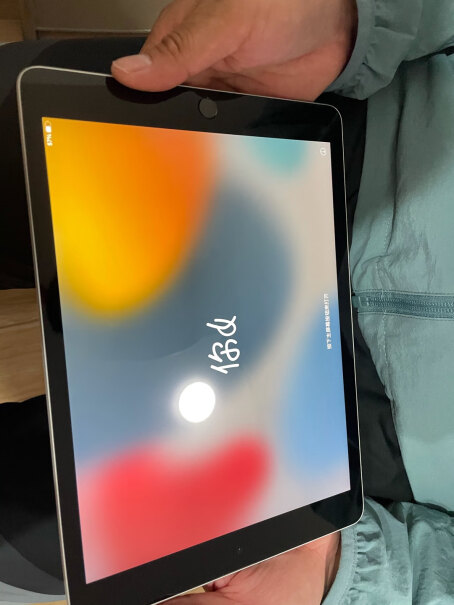 Apple iPad 10.2英寸平板电脑 2021年款（256GB WLAN版大家新到货的Pad有遇到过键盘和息屏声音很小的问题吗？