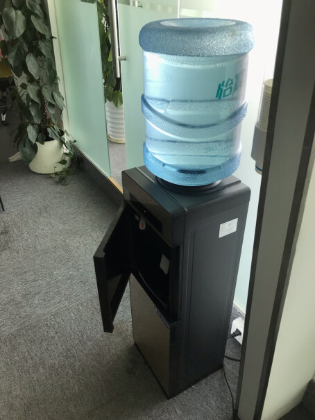 长虹饮水机家用立式双开门推杯升级饮水机温热款CYS-E09电源线长多少？