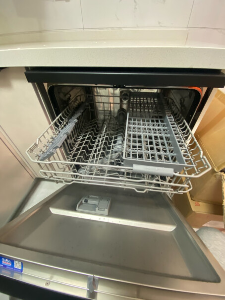 海尔洗碗机燃气管线要经过洗碗机的位置，怎么处理啊？