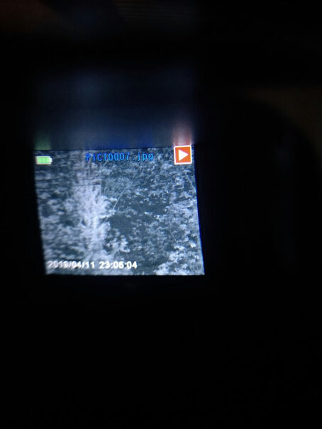 美可瑞红外线双筒数码夜视仪全黑可拍照录像户外白天 晚上能看清楚人脸最远看多远？