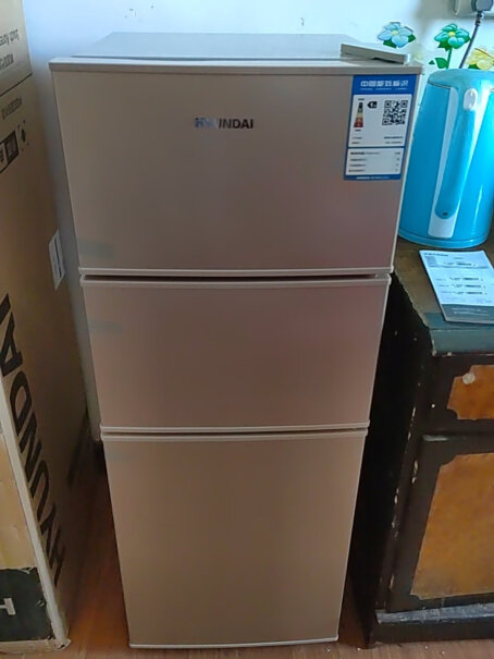 韩国现代迷你冰箱小冰箱小型电冰箱双门家用宿舍冷冻冷藏节能放卧室的话声音大不？