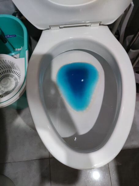 花王魔术灵厕所清洁剂洁厕灵洁厕液蓝泡泡水龙头去污垢除水垢亲们，这款能去得掉尿碱吗？