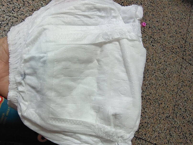 精典泰迪纸尿裤L码52片新生婴儿尿不湿超薄透气拉拉裤是给泰迪用的吗？